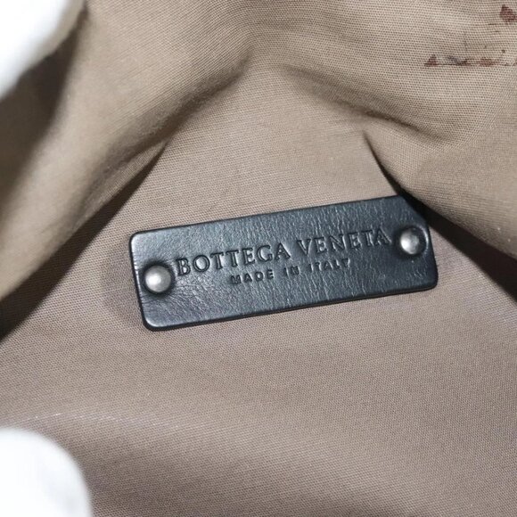 BOTTEGA VENETA INTRECCIATO Waist Bag Leather Black Silver Auth 137678 - Picture 10 of 16